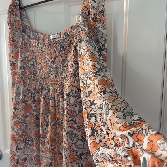 Cupshe Elodie Ditsy Mini Dress Orange and Cream Flowers On/Off Shoulder Size L - Picture 3 of 10
